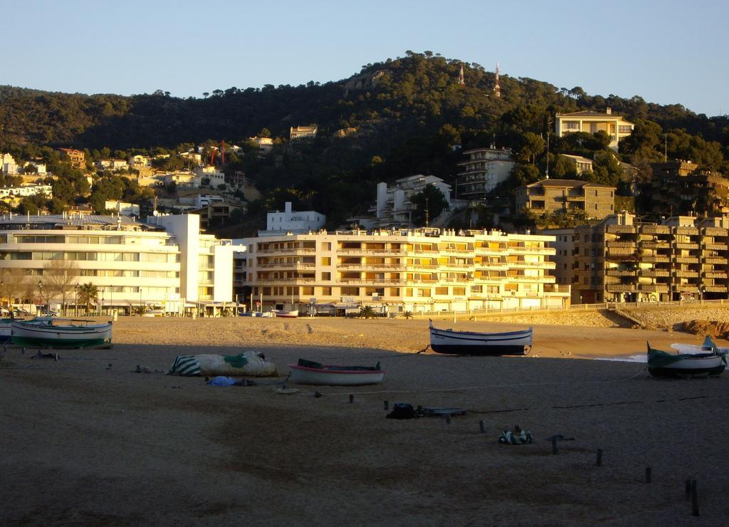 Edificio Tropicana Tossa de Mar Exterior photo